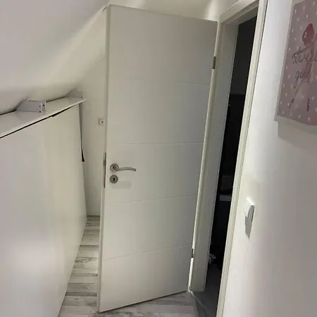 Apartment Im 2 Familien Haus Im Schonen ! Dorsten