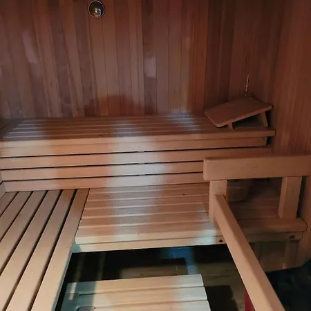 Im 2 Familien Haus Im Schonen ! Apartment *