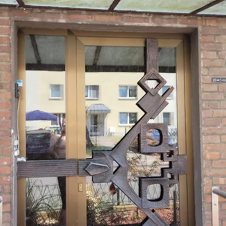 Im 2 Familien Haus Im Schonen ! *