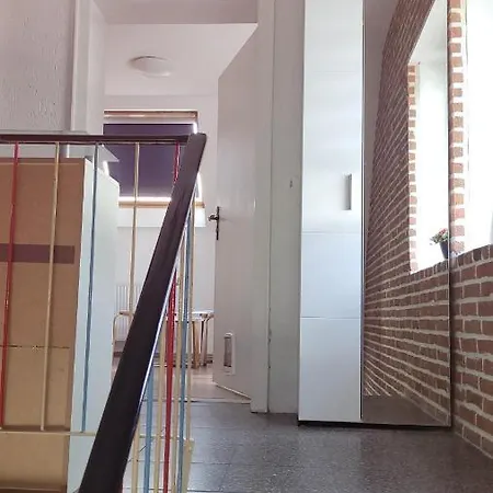 Apartment Im 2 Familien Haus Im Schonen !